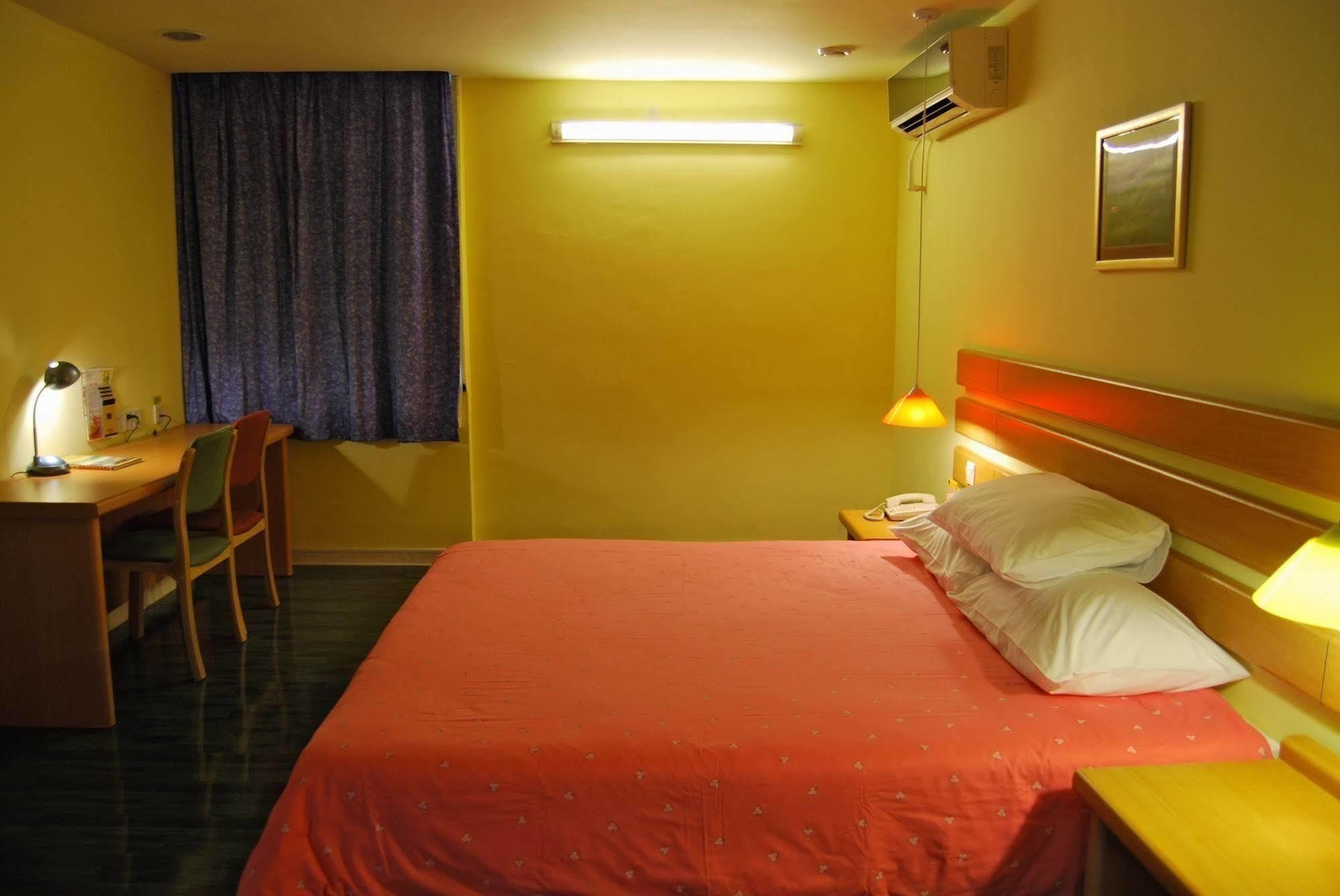 Home Inn Shenzhen Dongmen Hubei Subway Branch Buitenkant foto
